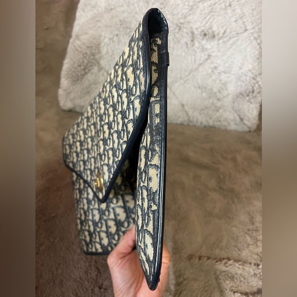 Christian Dior clutch - Picture 3 of 7